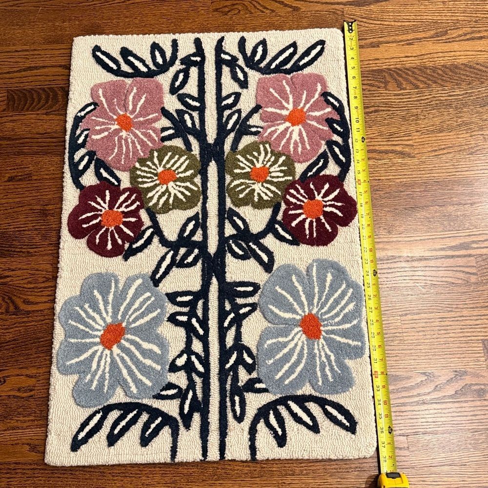 Anthropologie McKenzie Parrott Wool Tufted Bloom Rug - Picture 10 of 11